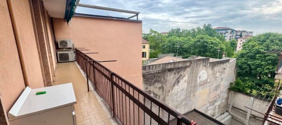 4-salle Appartement à Verona, Italy No. 289714 12