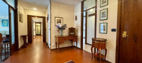4-salle Appartement à Verona, Italy No. 289714 4
