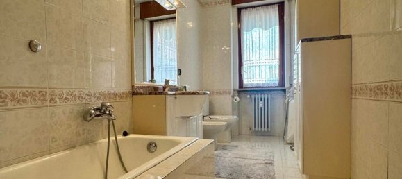 4-salle Appartement à Verona, Italy No. 289714 22