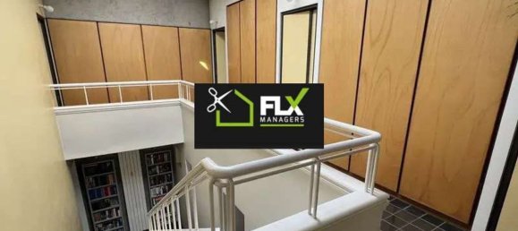 10 bedrooms Apartment in Turin, Italy No. 350062 7