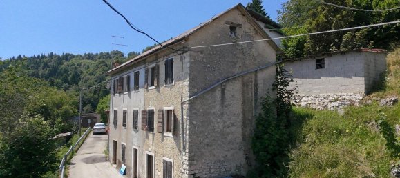 3 bedrooms House in Asiago, Italy No. 375870 12