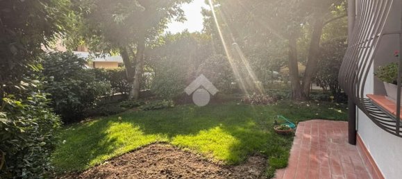 Дом с 5 спальнями в Карпи, Италия № 339271 4