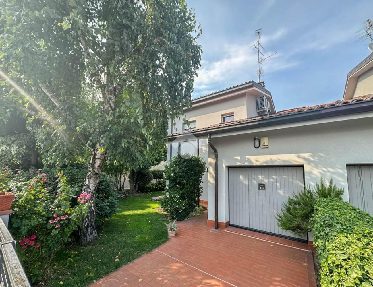 Дом с 5 спальнями в Карпи, Италия № 339271