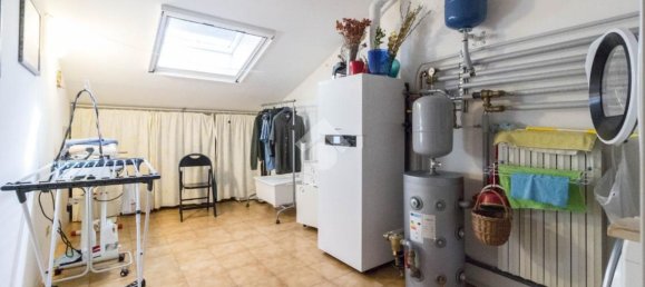 Дом с 5 спальнями в Карпи, Италия № 339271 15