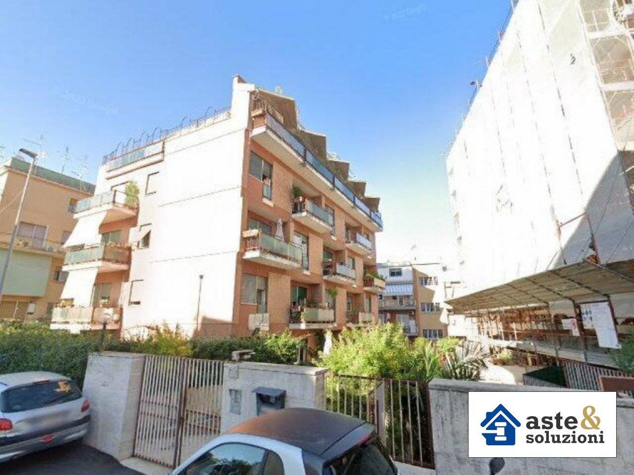 2 bedrooms Apartment in Rome, Italy No. 388520