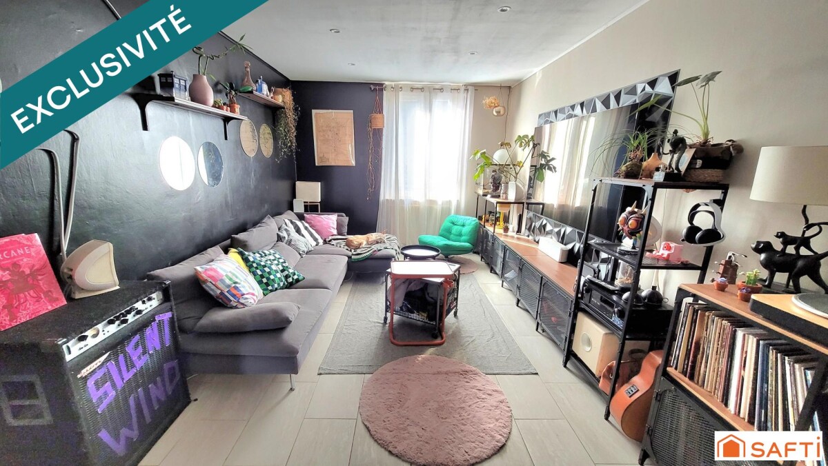 3 bedrooms House in Saint-Quentin, France No. 357728