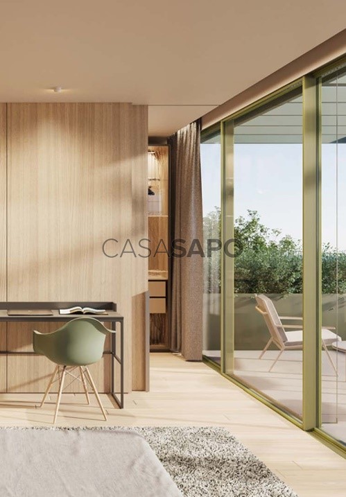 2 bedrooms House in Porto, Portugal No. 240266