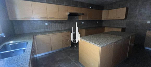 5 chambres Villa à Khalifa City, UAE No. 32727 17