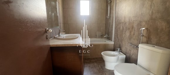 5 chambres Villa à Khalifa City, UAE No. 32727 21