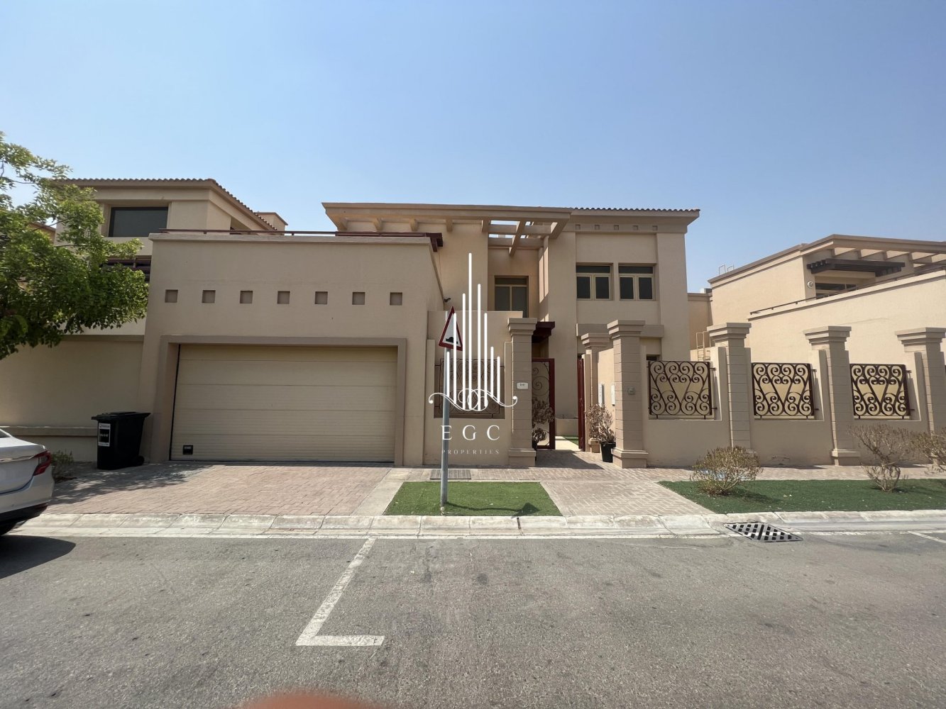 5 chambres Villa à Khalifa City, UAE No. 32727