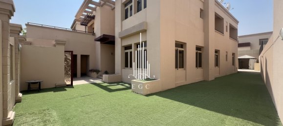 5 chambres Villa à Khalifa City, UAE No. 32727 2