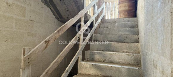 8 rooms House in Martano, Italy No. 260022 11