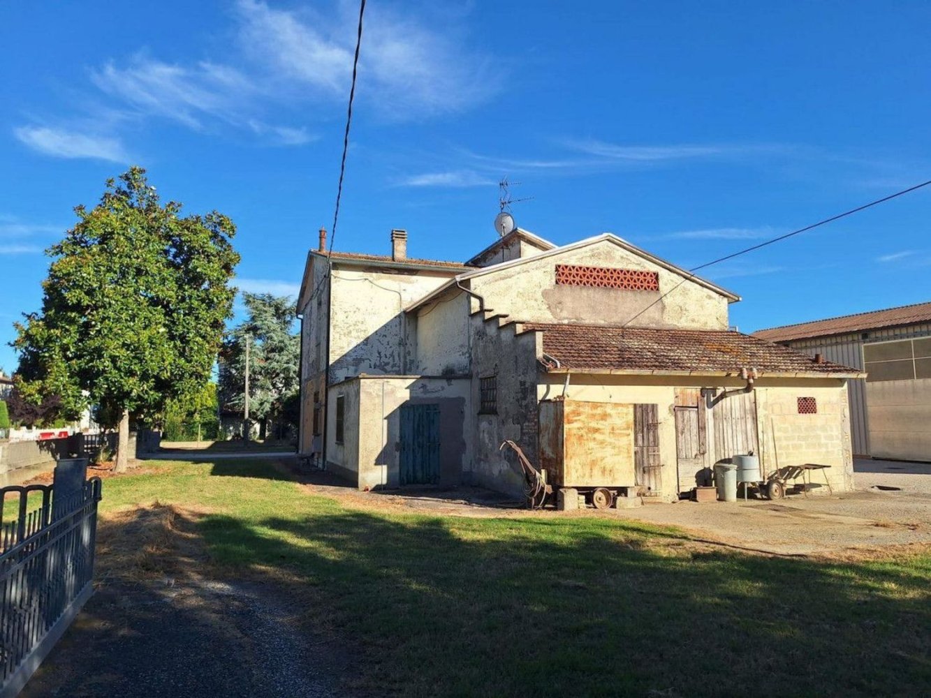 11 bedrooms House in Alfonsine, Italy No. 372472