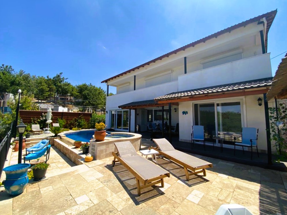 Villa 5+1 in Kusadasi, Turkey No. 16806