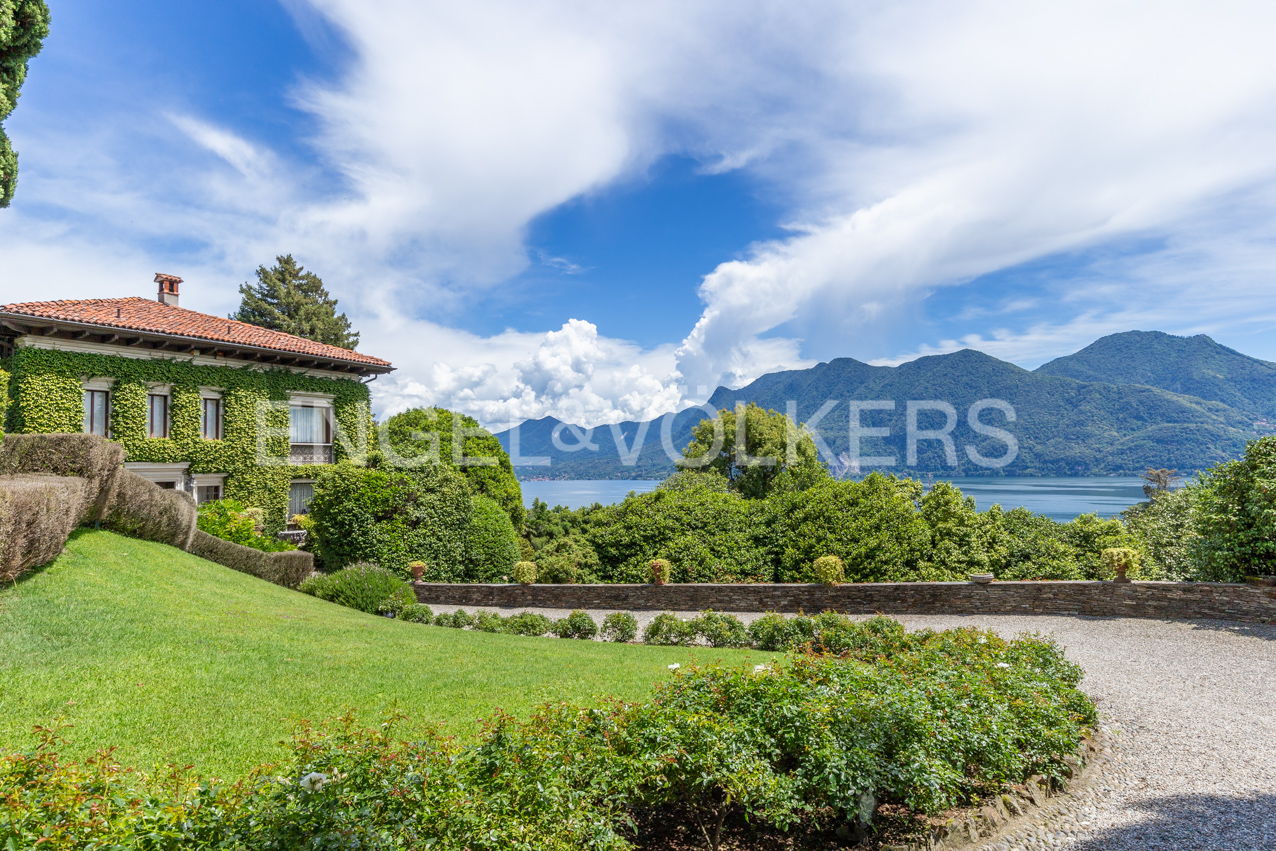 8 chambres Villa à Verbania, Italy No. 131623