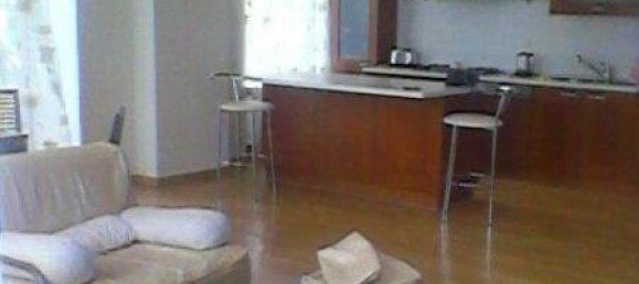 Apartamento de 3 dormitorios en Baku, Azerbaijan No. 732 2