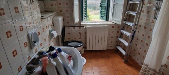 Casa de 6 divisões em Lucca, Italy N.º 14729 6