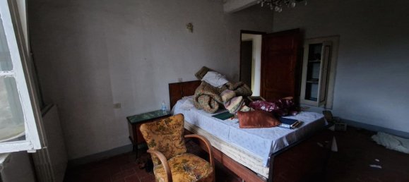 Casa de 6 divisões em Lucca, Italy N.º 14729 7