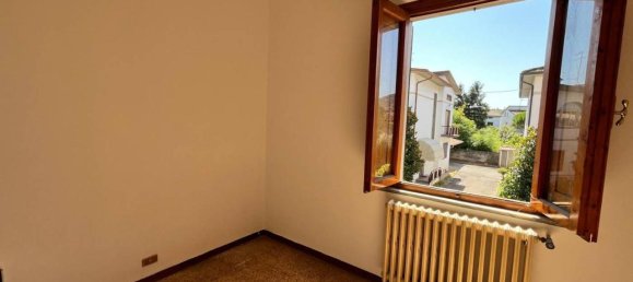 5 rooms House in Quarrata, Italy No. 28567 10