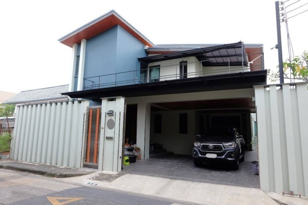 3 bedrooms Cafe / restaurant in Bangkok, Thailand No. 6225