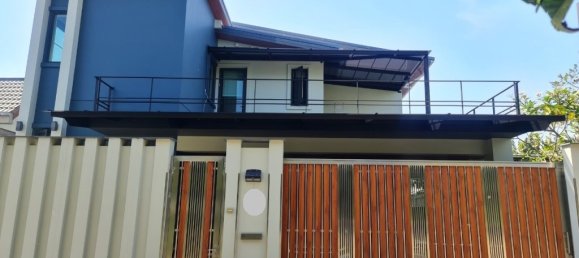 3 bedrooms Cafe / restaurant in Bangkok, Thailand No. 6225 2