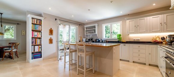 5 Schlafzimmer Villa in Uzes, France, Nr. 321818 5