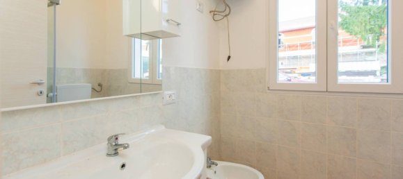 Escritório de 2 divisões em Olgiate Olona, Italy N.º 80617 3