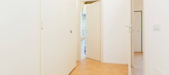 Escritório de 2 divisões em Olgiate Olona, Italy N.º 80617 6