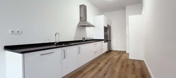 Edificio de 7 dormitorios en Portimao, Portugal No. 122154 9