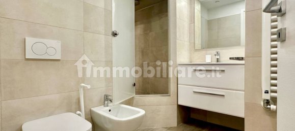 4 bedrooms Apartment in Milan, Italy No. 341545 4