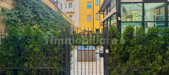 4 bedrooms Apartment in Milan, Italy No. 341545 16