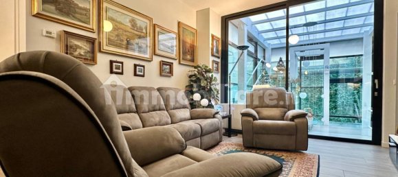 4 bedrooms Apartment in Milan, Italy No. 341545 21