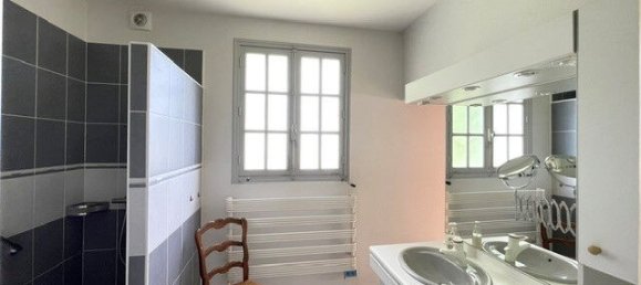 8 bedrooms Villa in Bourges, France No. 66044 6