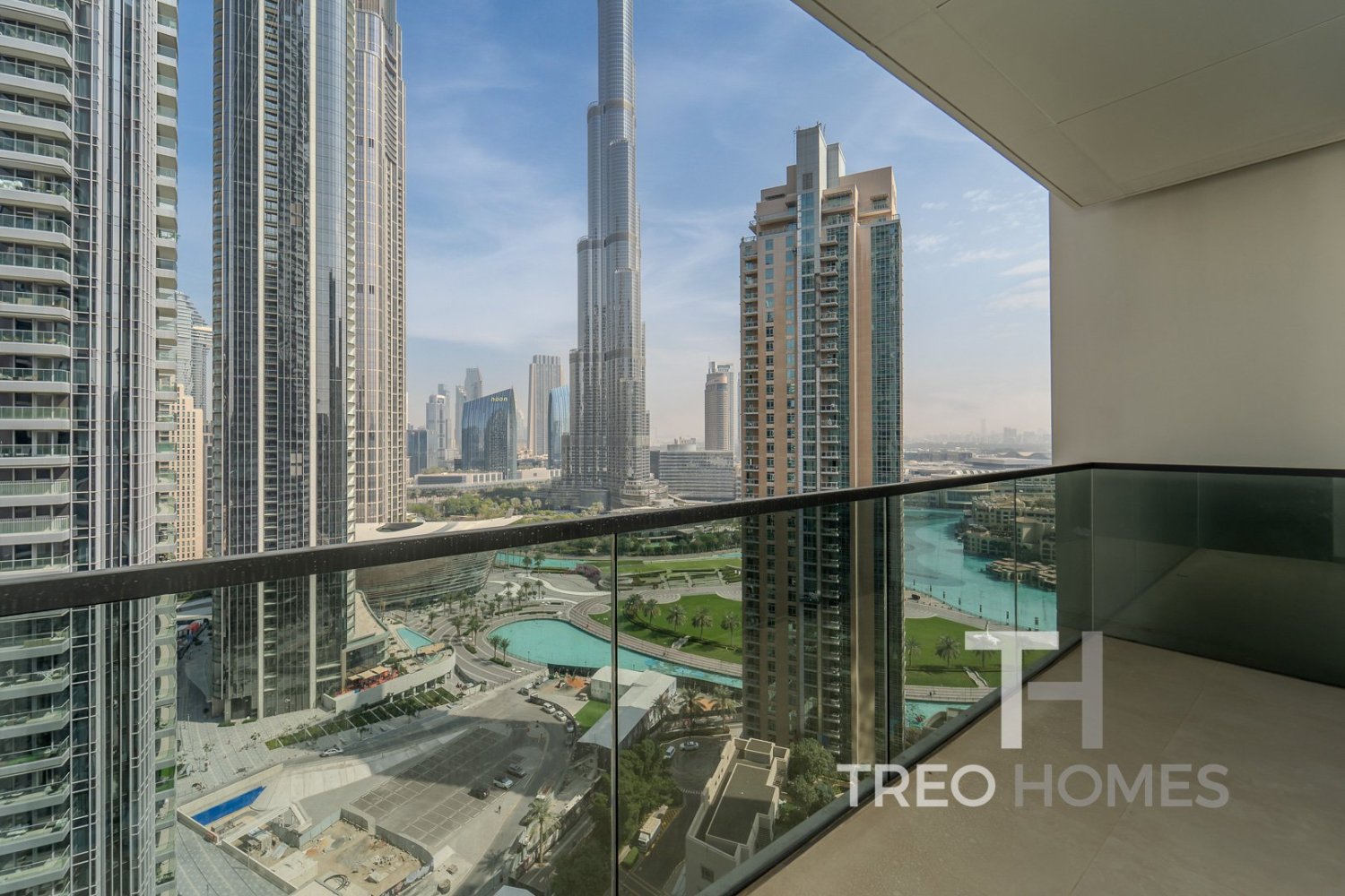 3 bedrooms Apartment in Burj Khalifa, UAE No. 28498