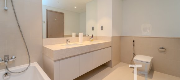 3 bedrooms Apartment in Burj Khalifa, UAE No. 28498 10