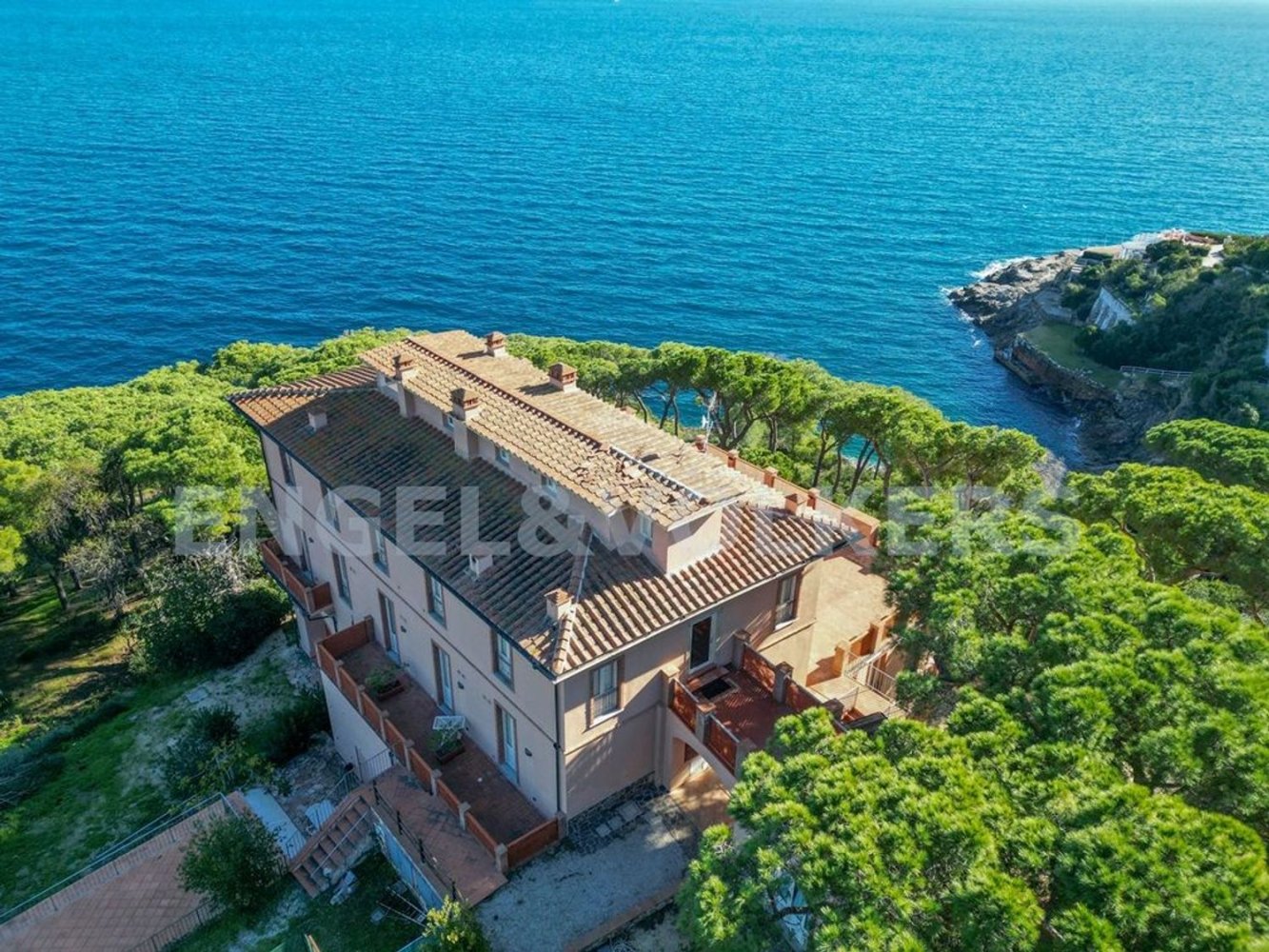 Apartamento de 2 habitaciónes en Rio, Italy No. 107024