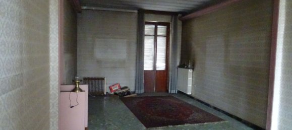 Edifício em Galliate, Italy 1450 m² N.º 163696 3