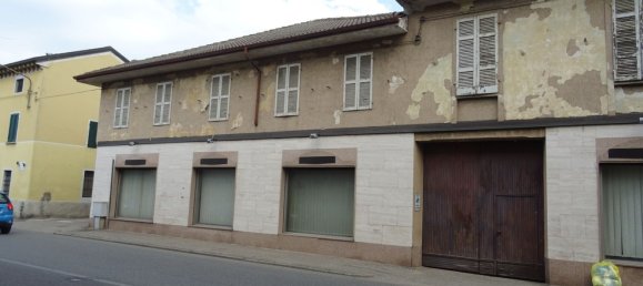 Edifício em Galliate, Italy 1450 m² N.º 163696 15