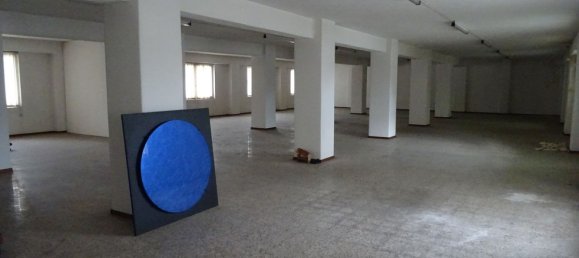 Edifício em Galliate, Italy 1450 m² N.º 163696 5