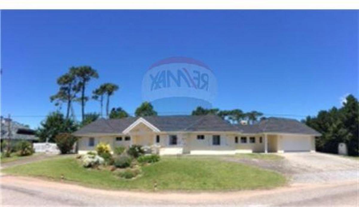 4 غرف نوم منزل في Maldonado, Uruguay رقم 7614