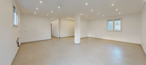 3 chambres Appartement à Eybens, France No. 355458 4