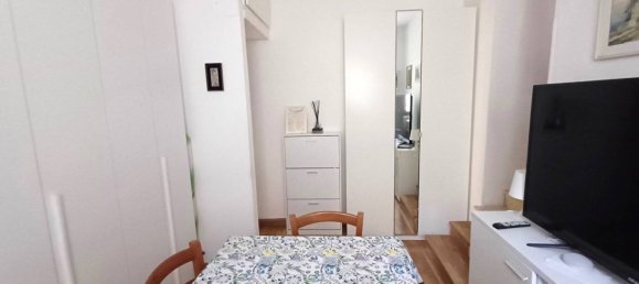 2 Schlafzimmer Wohnung in Rome, Italy, Nr. 284577 8