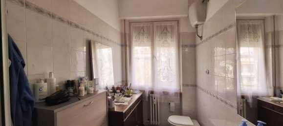 Apartamento de 4 dormitorios en Arezzo, Italy No. 336585 14