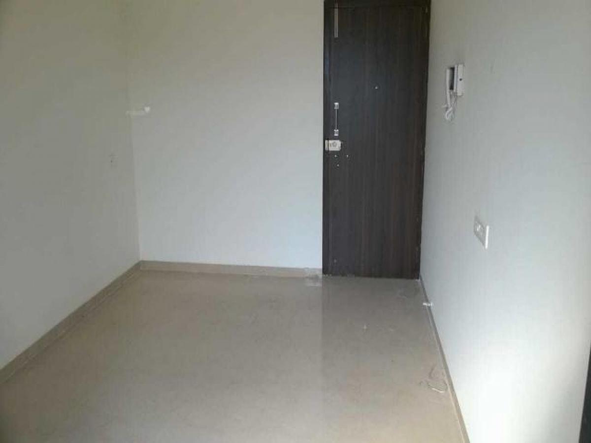 2 bedrooms House in Mumbai, India No. 6378