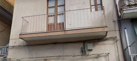 5 rooms Apartment in Catania, Italy No. 43819 3