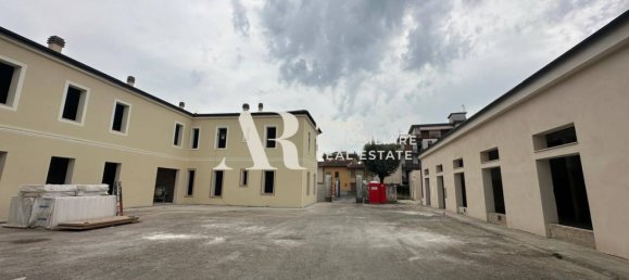 2 غرف نوم شقة في Campi Bisenzio, Italy رقم 10812 10