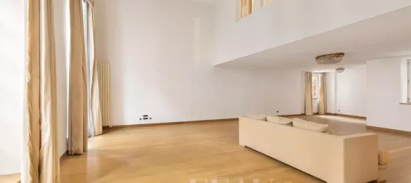 3 bedrooms Apartment in Paris, France No. 150670 5