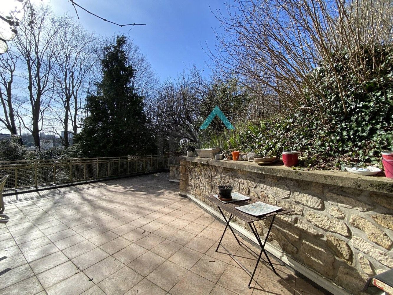 4 bedrooms Apartment in Saint-Germain-en-Laye, France No. 127351