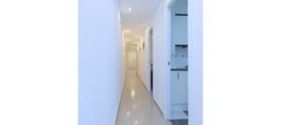 4 bedrooms Apartment in Alicante, Spain No. 133932 2