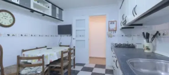 4 bedrooms Apartment in Alicante, Spain No. 133932 8